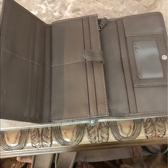 Reduced Brighton Cross Body - Large Wallet - NWOT - Picture 4 of 6