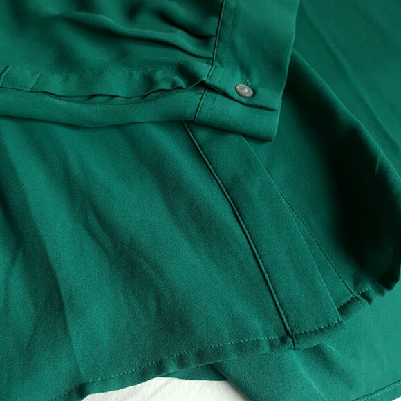 Ann Taylor Loft green chiffon blouse - Picture 4 of 4