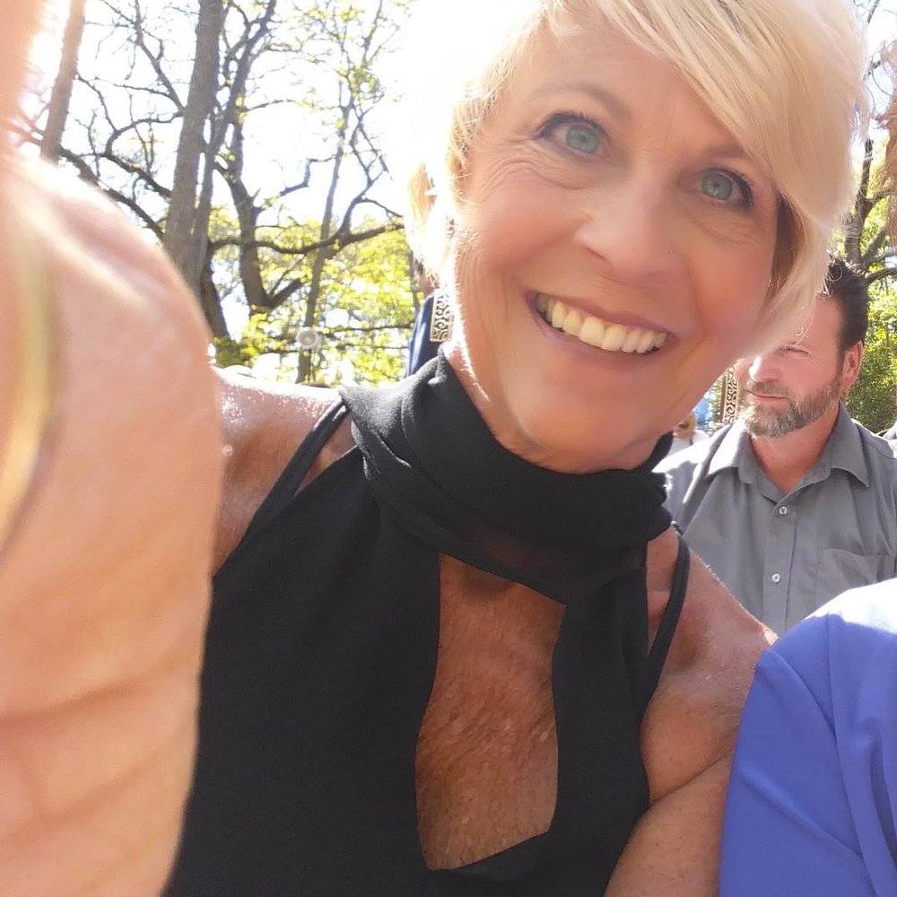 Meet your Posher, Valerie