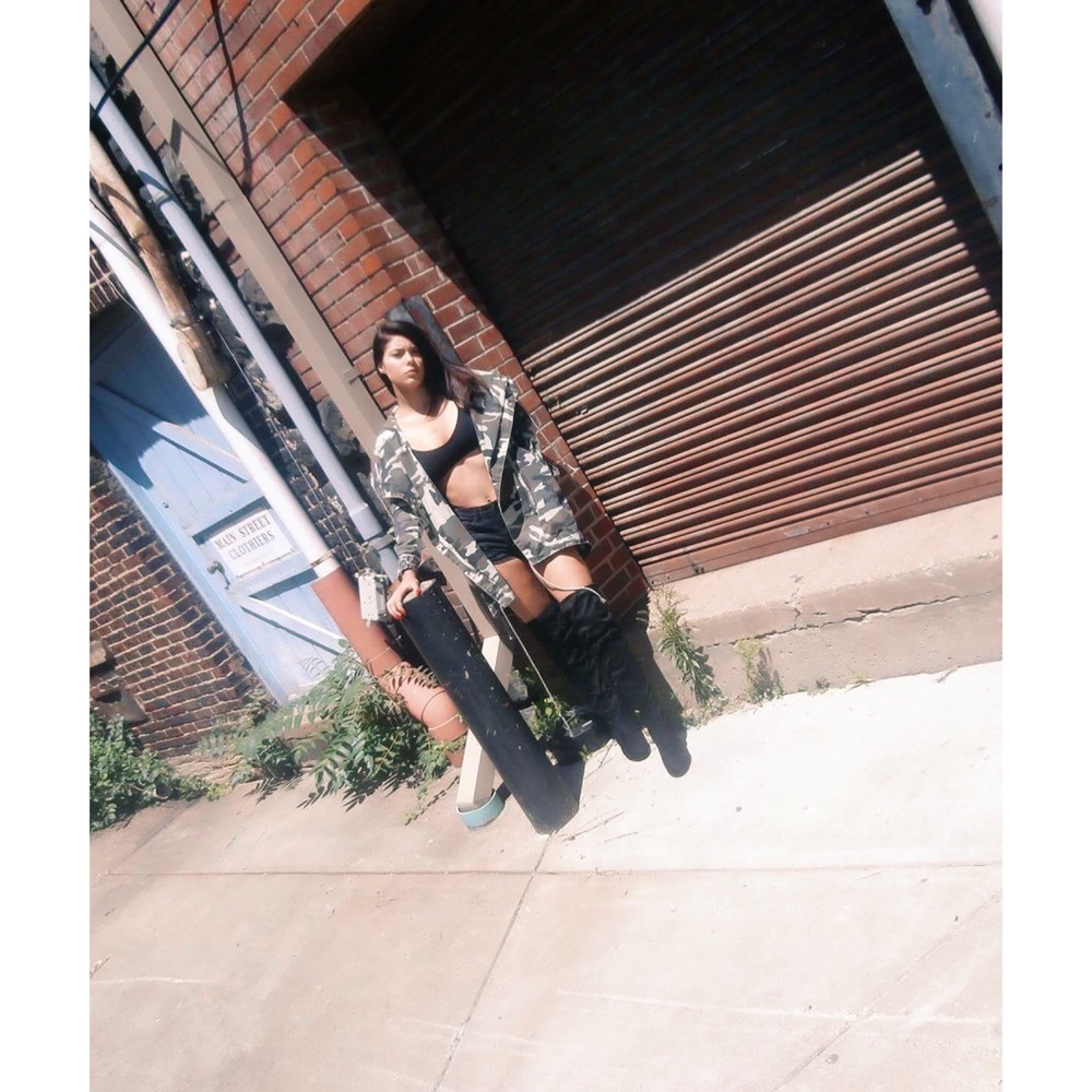 Camo Utility Jacket | PRICE IS FIRM - Picture 2 of 7