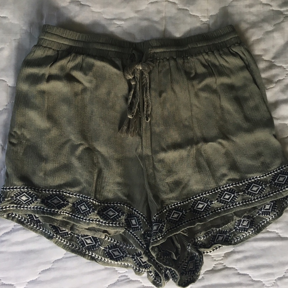 Charlotte Russe Flowy Shorts