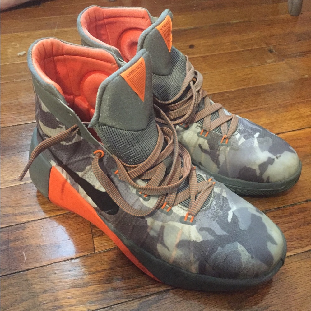 Nike hyperdunks