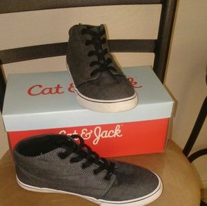Boy's Grey Casual Cat&Jack shoes..