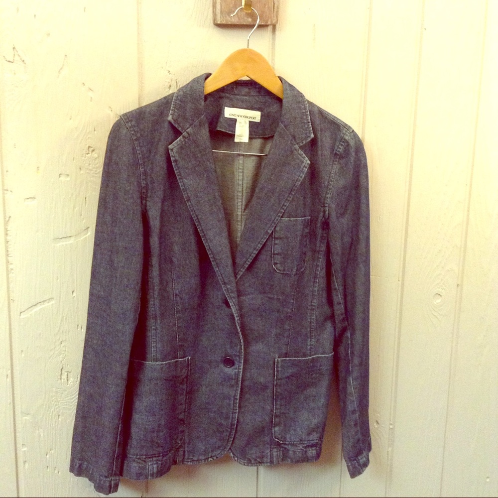 Jones New York denim blazer