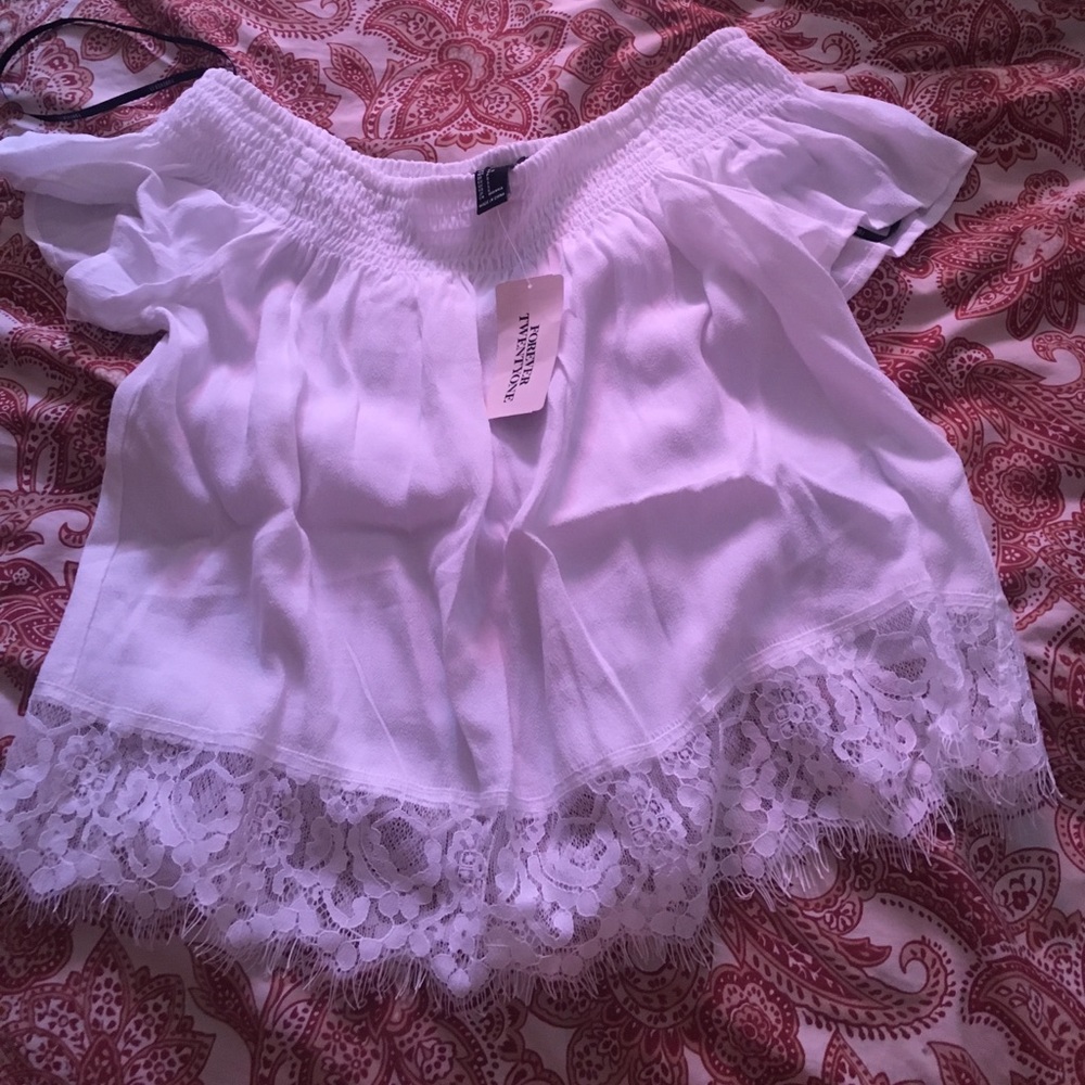 White off the shoulder top F21 - Picture 3 of 3