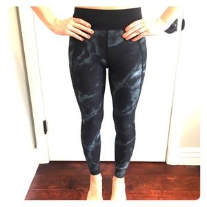 Sweaty Betty Leggings, Small