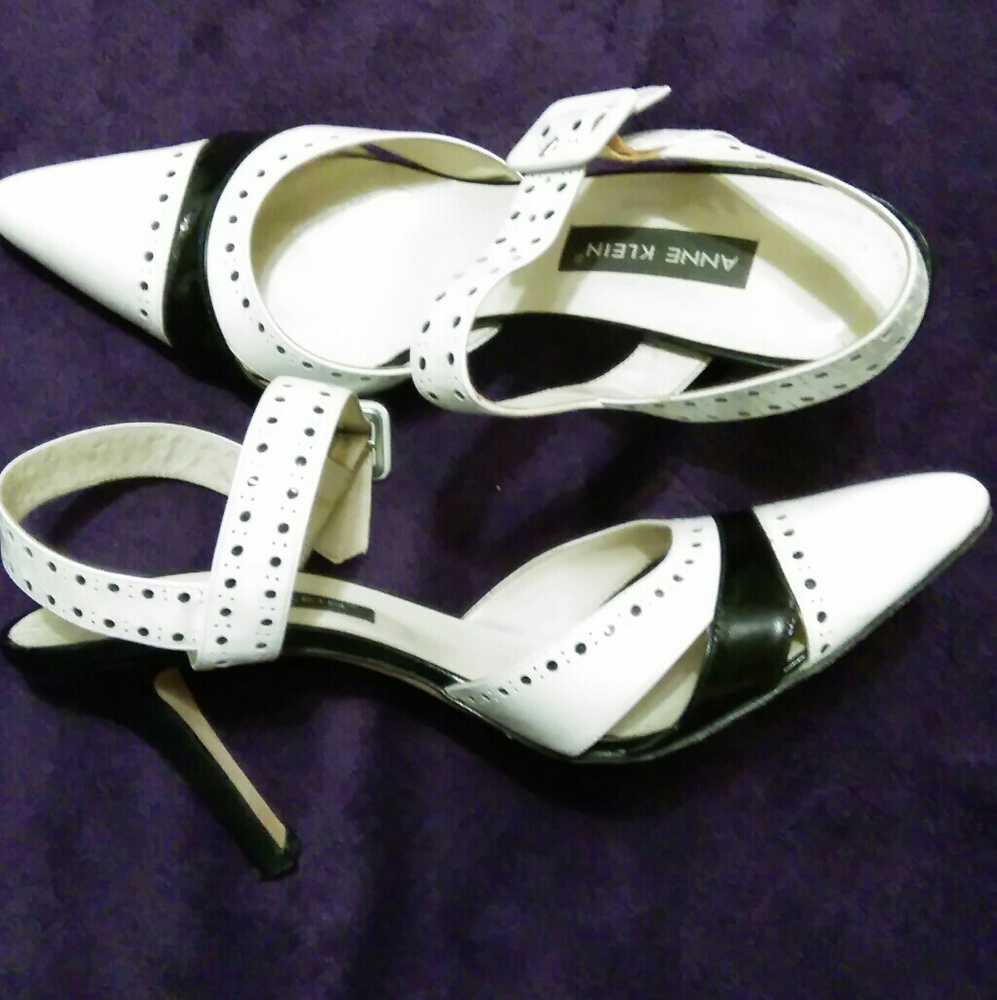 Anne Klein Slingbacks