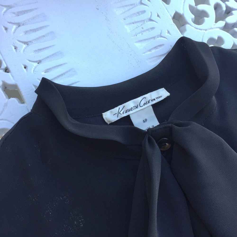 ✨KENNETH COLE blouse✨ - Picture 5 of 5