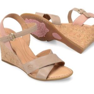 Born Wedges Sz 9