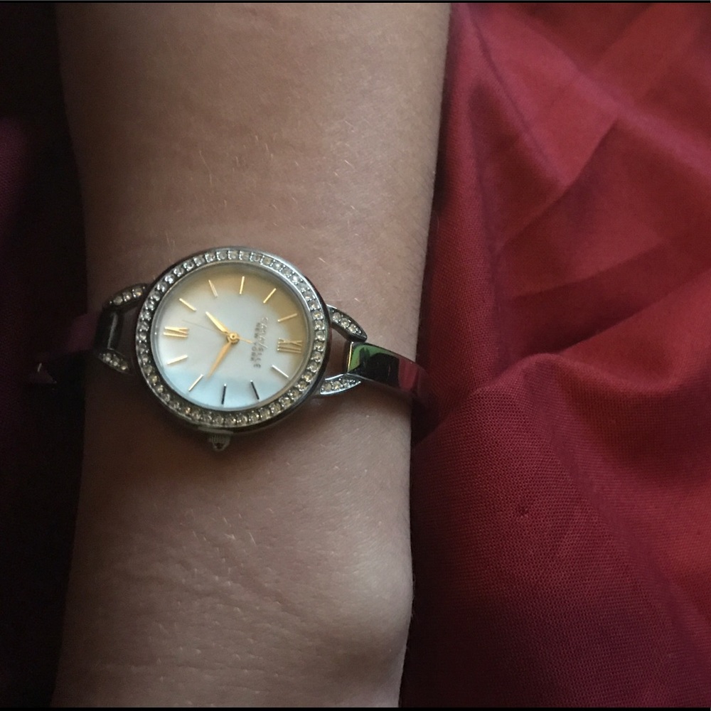 caravelle watch