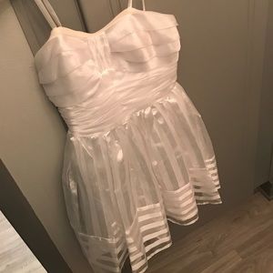 Size 5/6 Morgan & Co Dress