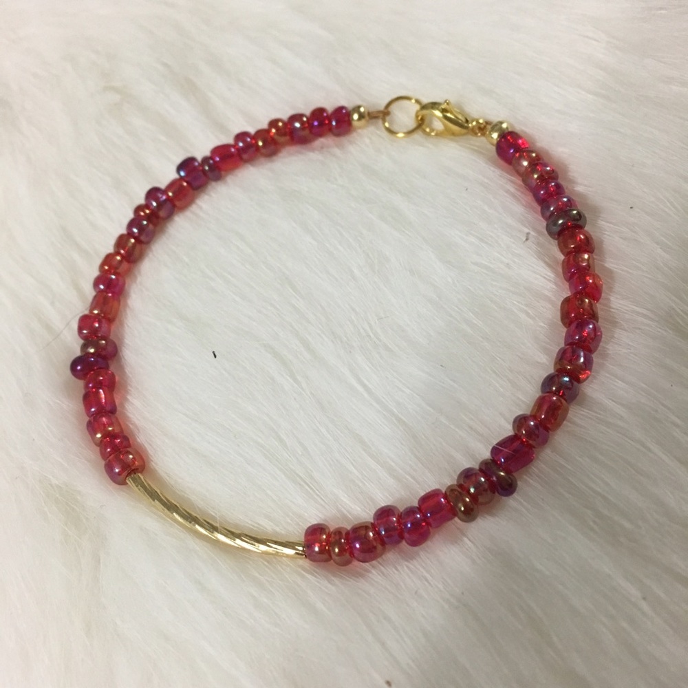 ๐บ3 for $18 Handmade red seed bead bracelet - Picture 1 of 3