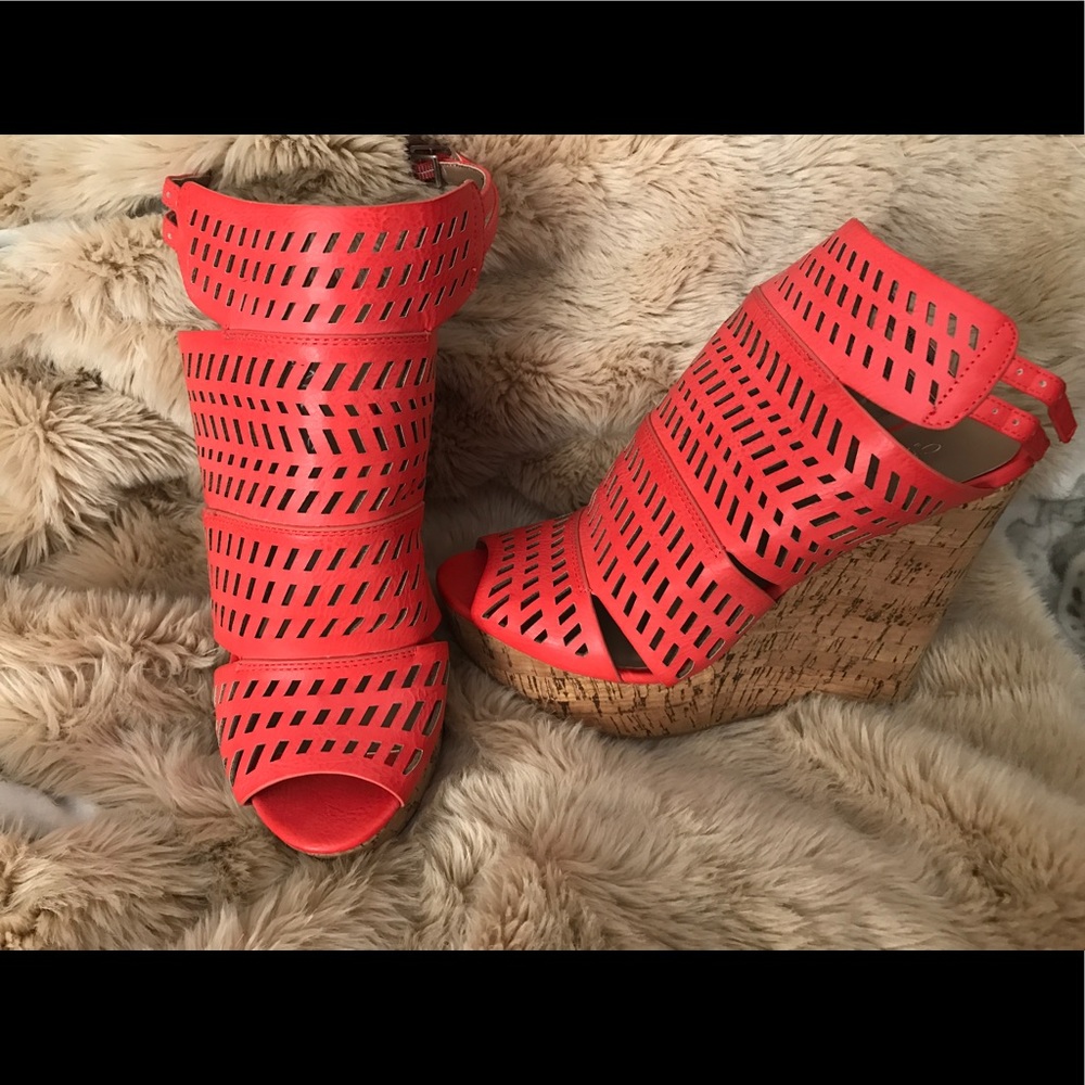 Charles David Wedge in size 7