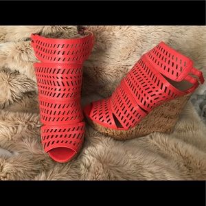 Charles David Wedge in size 7