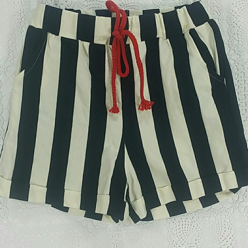 SALE***Black and white stripes shorts. Kids   :)