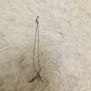 Guess 3 Pendant Necklace