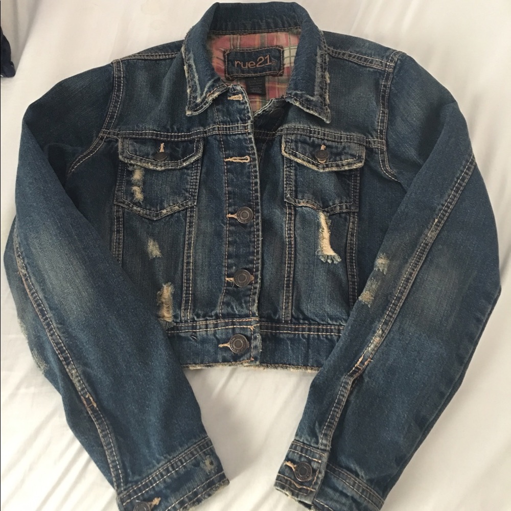 Rue21 cropped distressed jean jacket- large