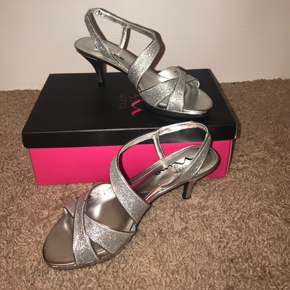 ‼️Silver Sparkly Heels‼️
