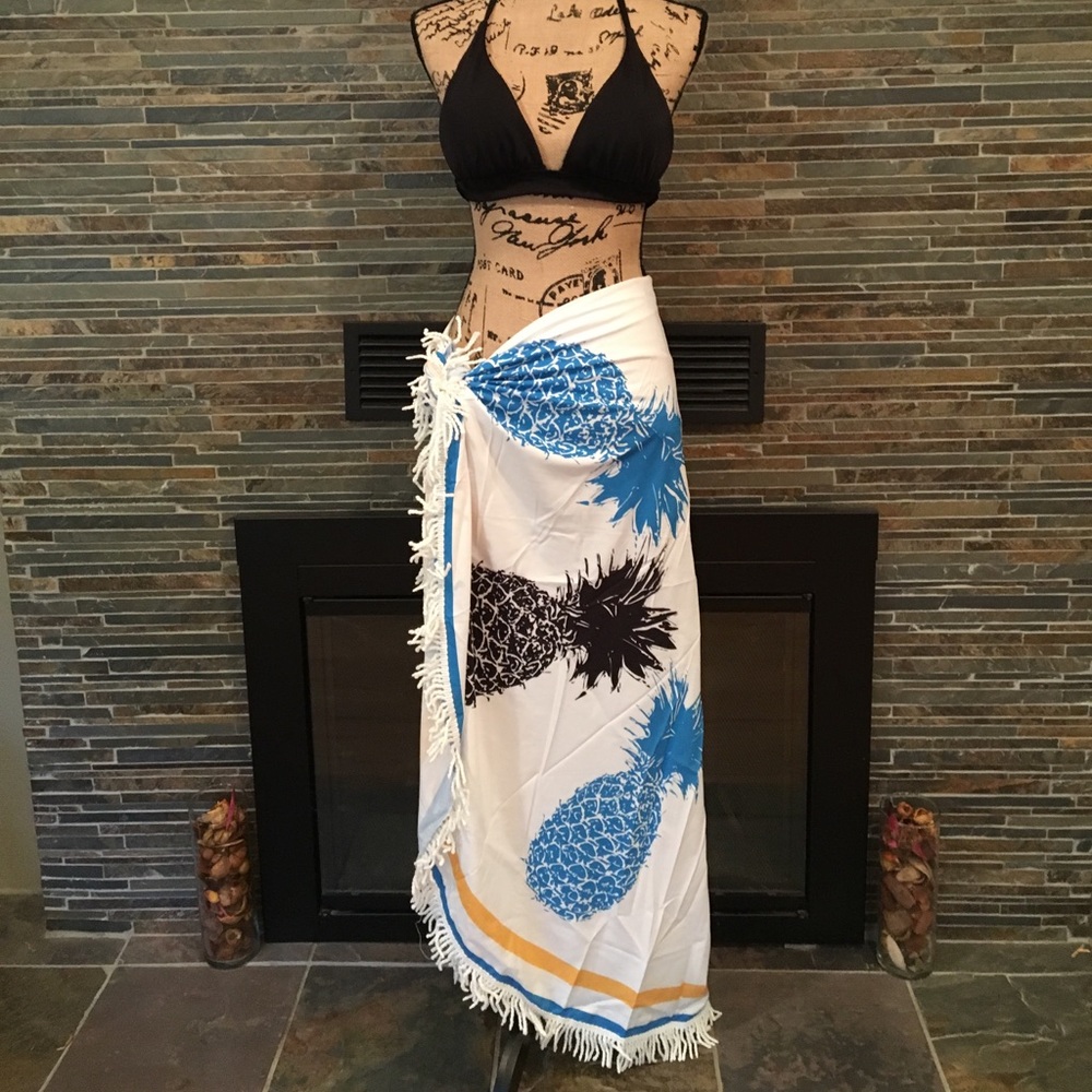 Black Yellow Blue Pineapple Sarong - Picture 2 of 2