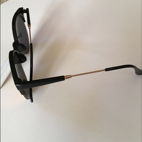 Fashion Mirror Sunglasses - Picture 3 of 7