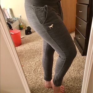 VS PINK gray sweatpants with zipper ankles