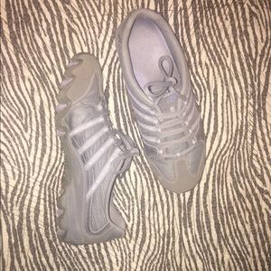 Skechers tennis shoes