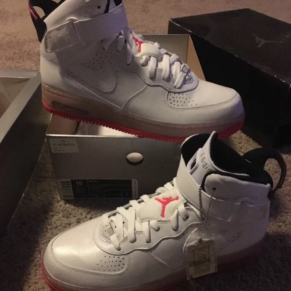 New Jordan retro 6 infrared X AF1 size 10 Ls