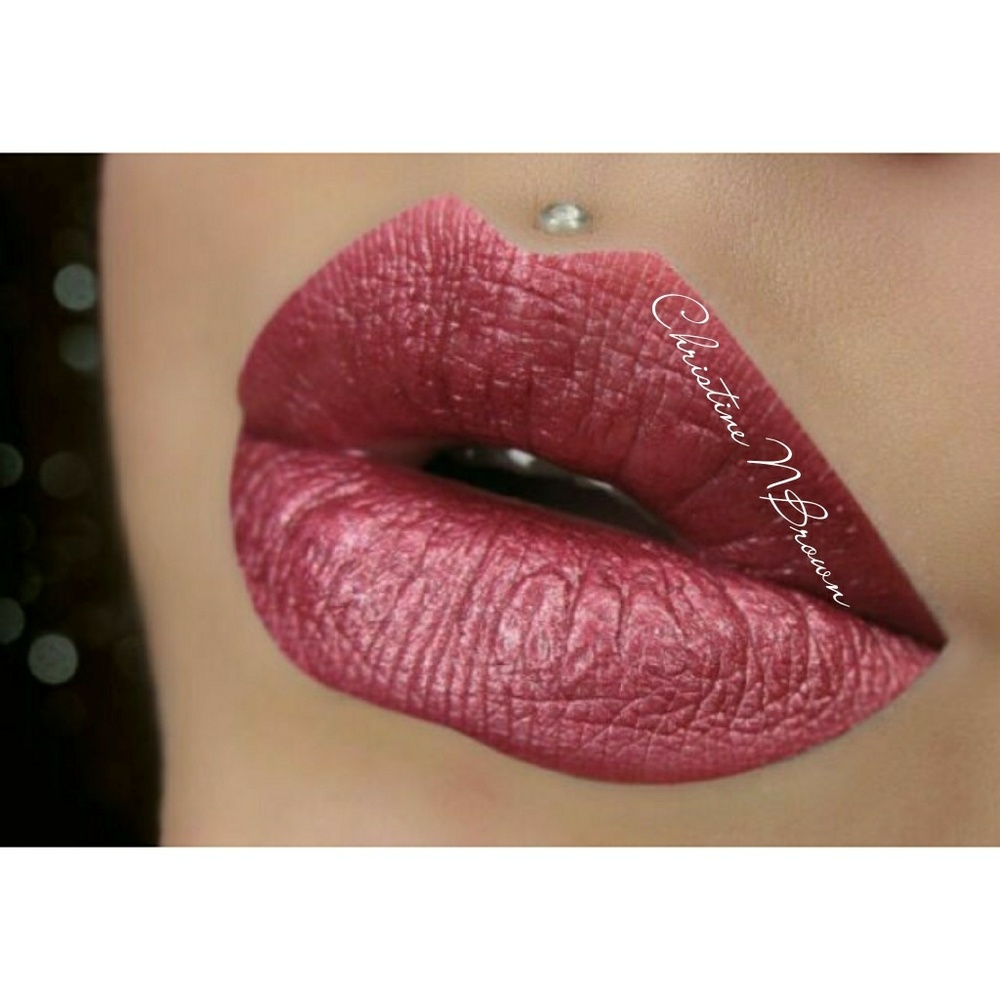 Coral Metallic Matte Lipgloss