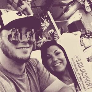 Meet your Posher, Devin