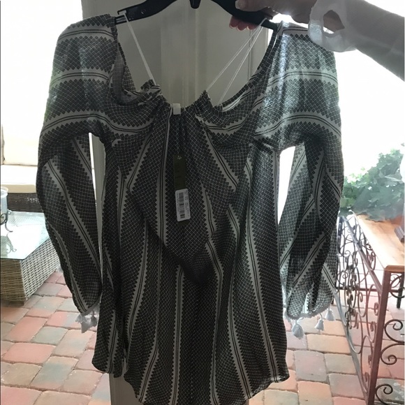 SOLD - Black & Ivory Leah Blouse- NWT - Picture 2 of 3