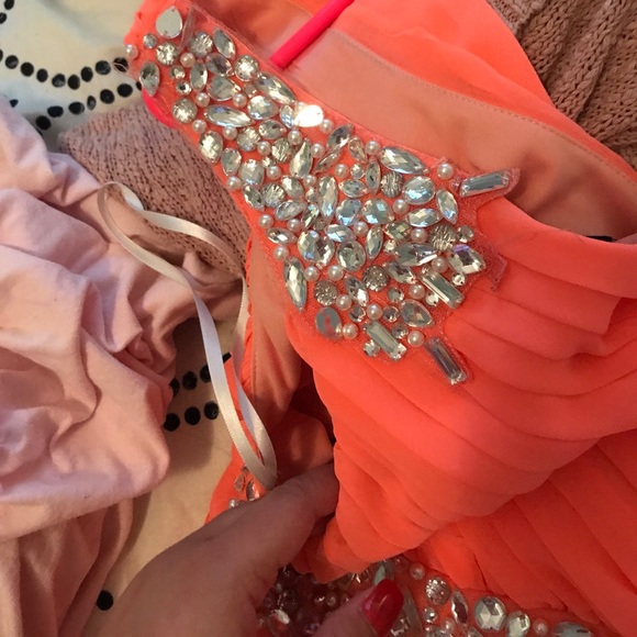 Prom dressed - Picture 2 of 4