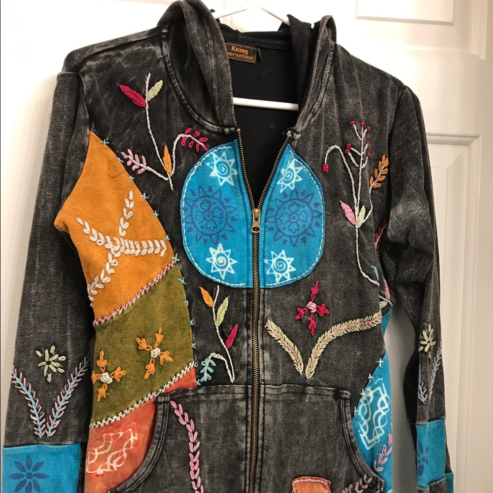 Hoody with embroidery
