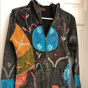 Hoody with embroidery