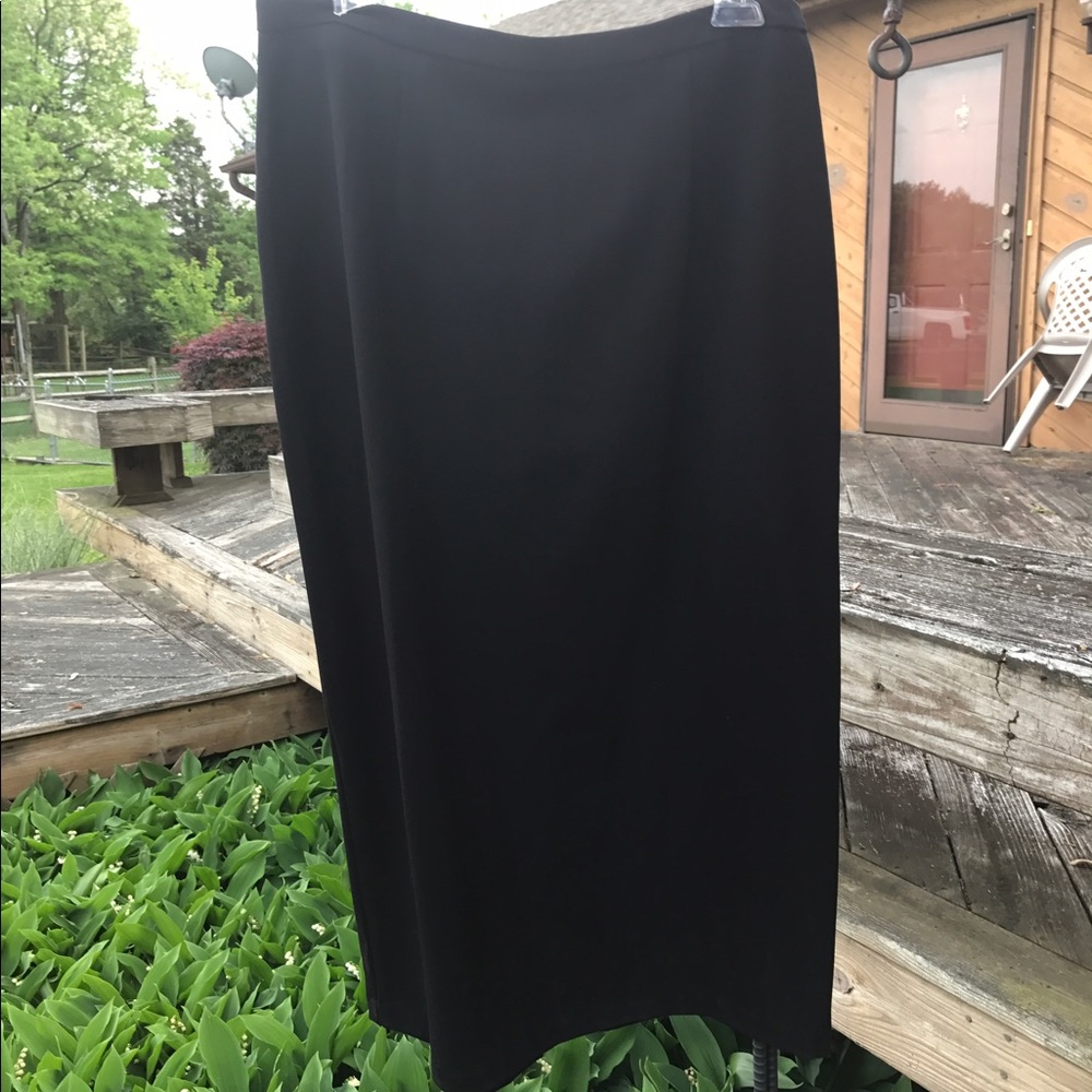 👜sale !! 👜 Black long skirt