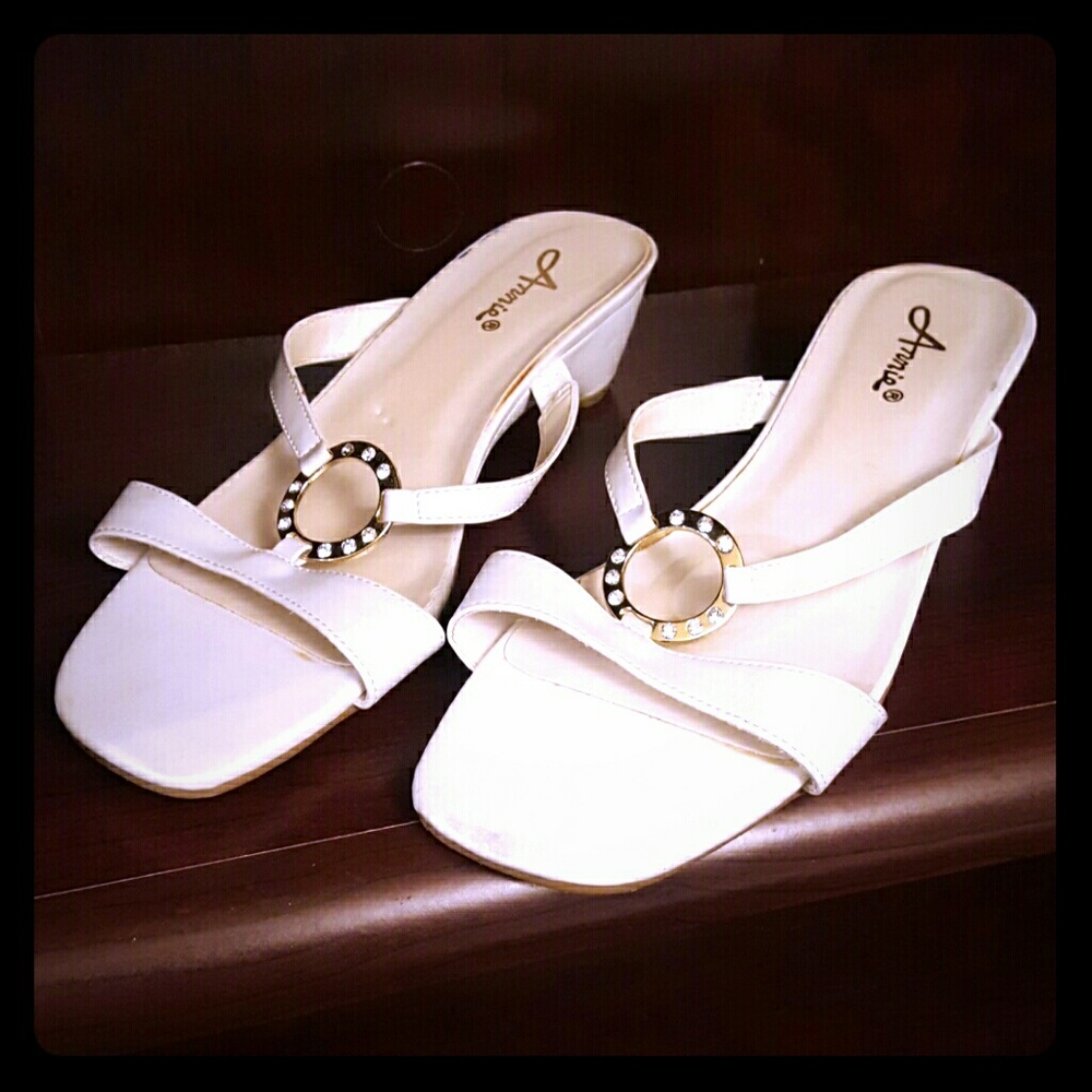 Annie White slice wedges sandals. Size 10