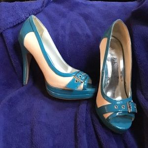 Teal platform 5 inch heals