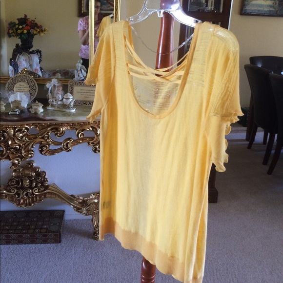 Top - Picture 2 of 2