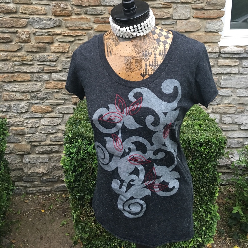 FOSSIL scoop neck T. 100% cotton.