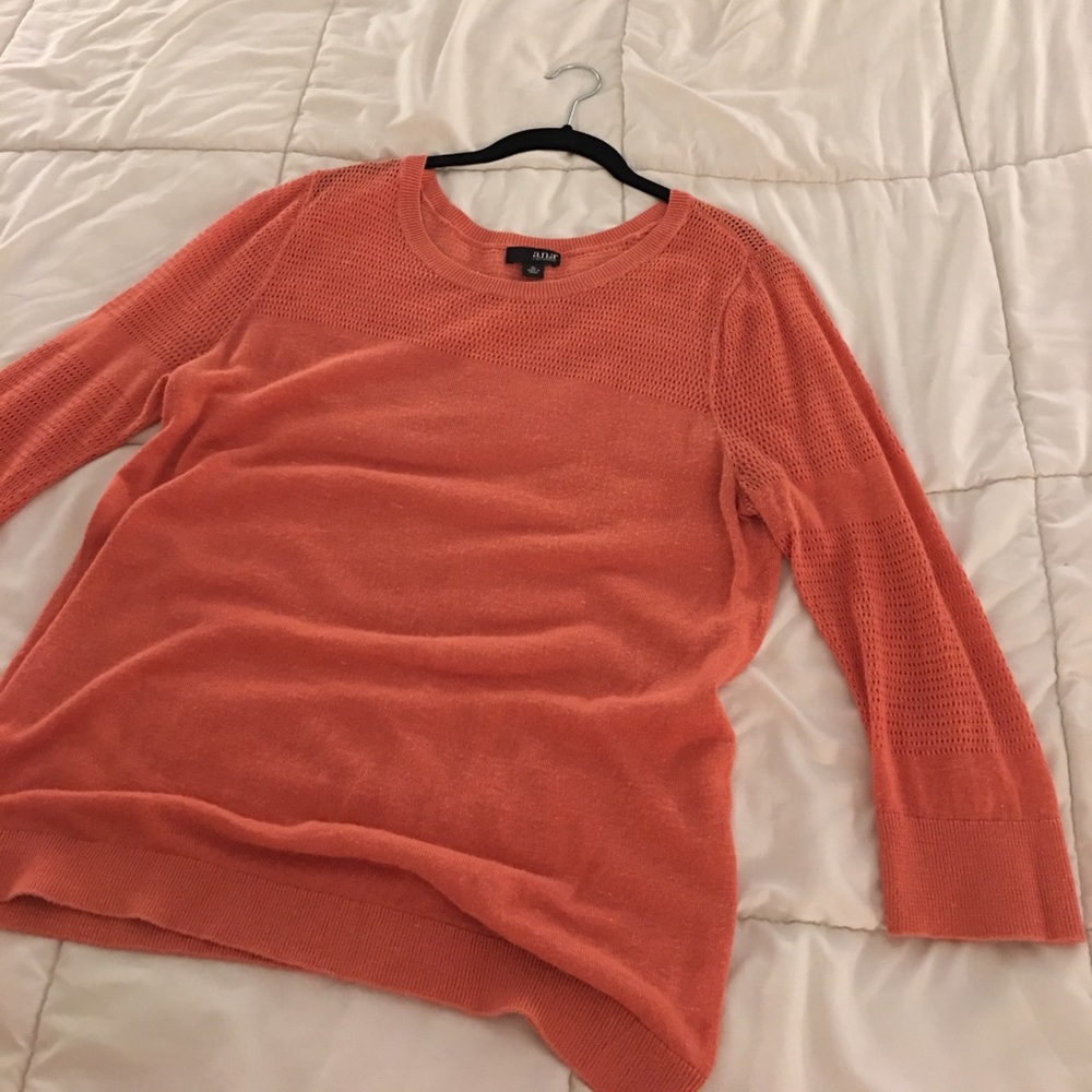 Light sweater with mesh inserts