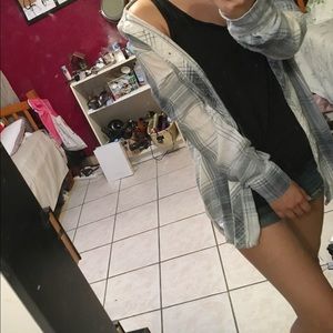 Oversized flannel / plaid shirt