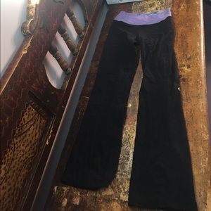 Black Lululemon Yoga Pants