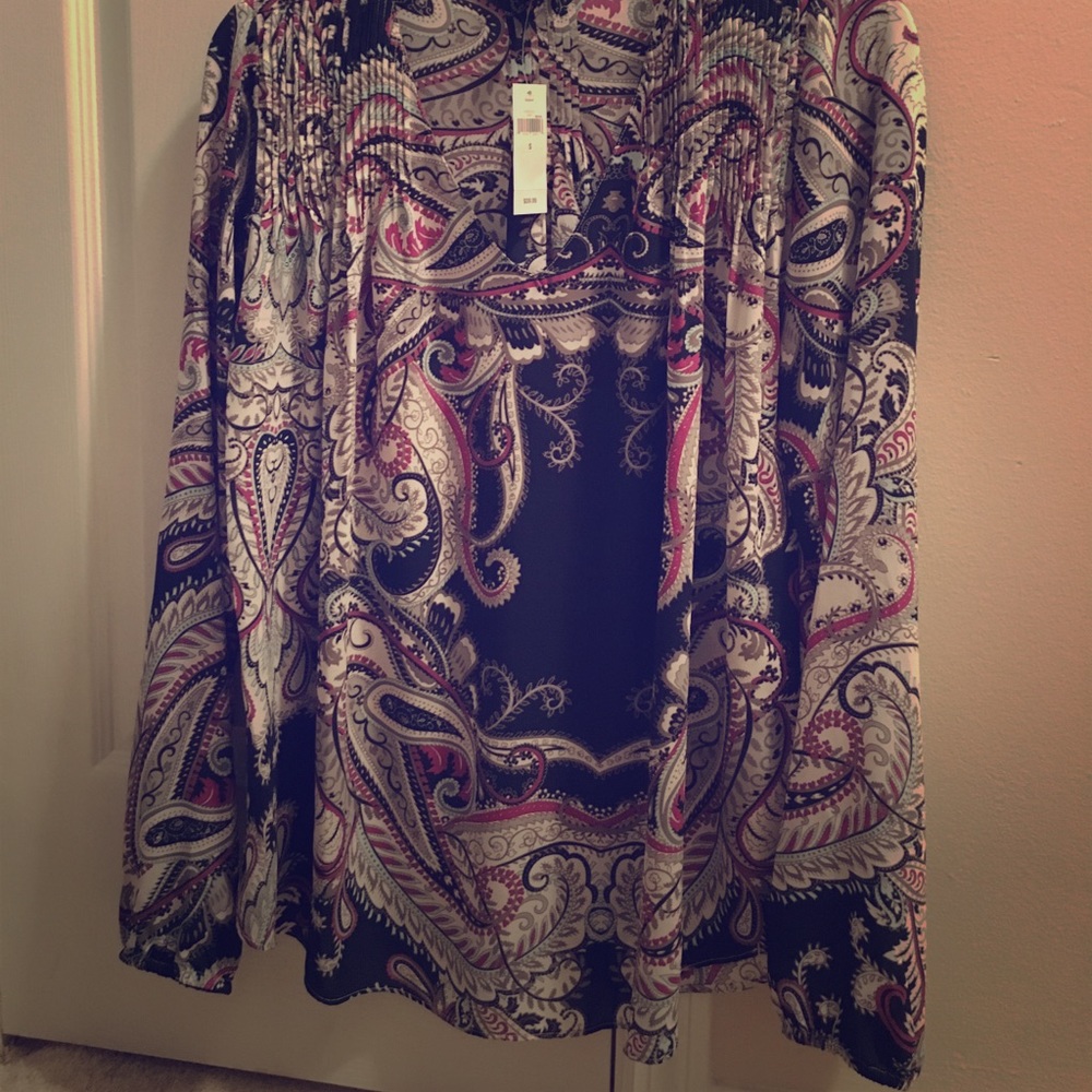 NWT. Oversized, Banana Republic paisley blouse