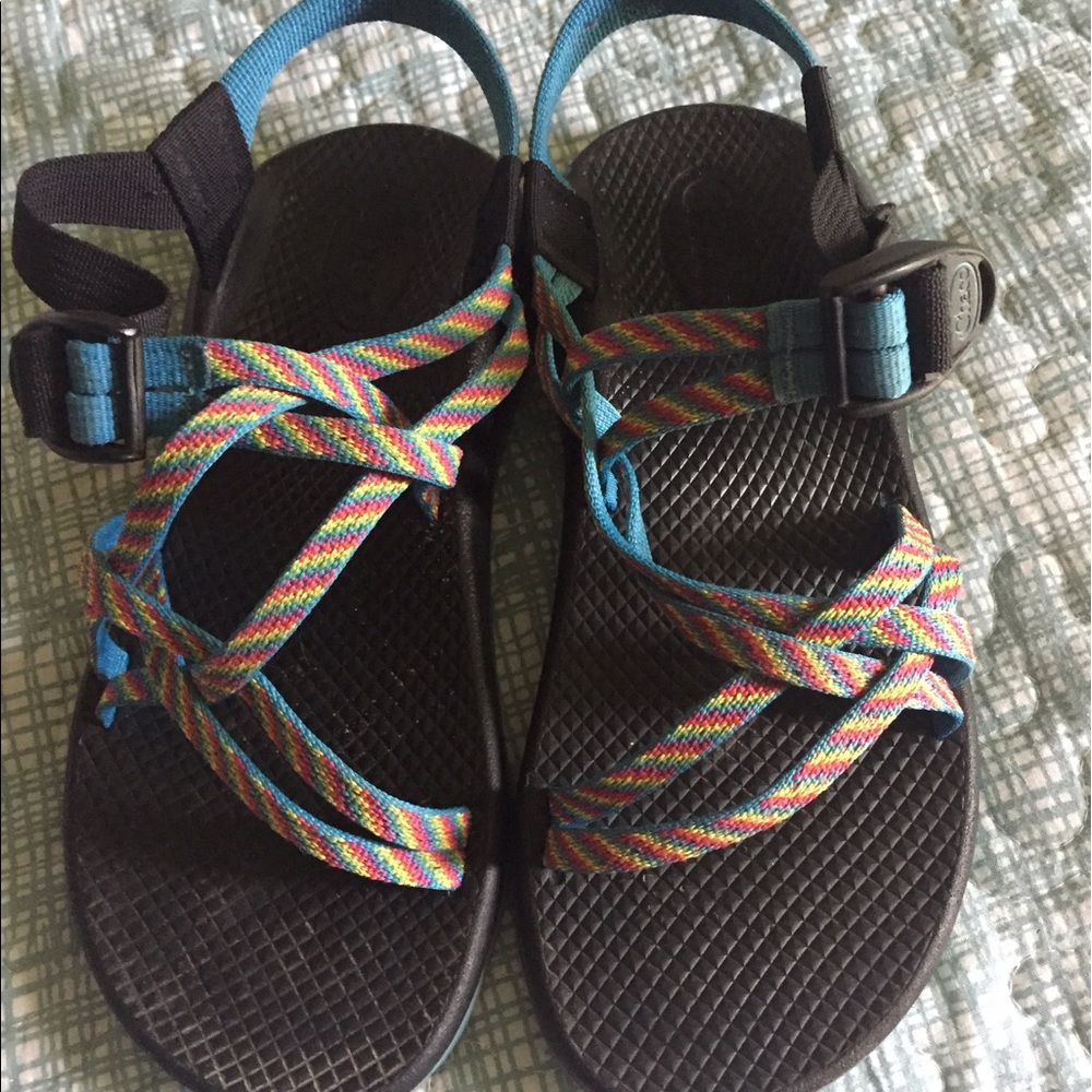 Fiesta Chaco's Youth Size 6/Women's 7.5