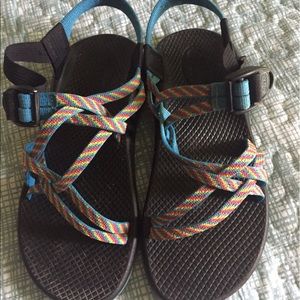 Fiesta Chaco's Youth Size 6/Women's 7.5