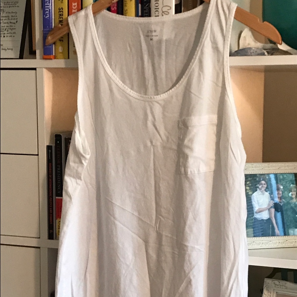 ⚡️FLASH SALE Simple Flowy White Tank