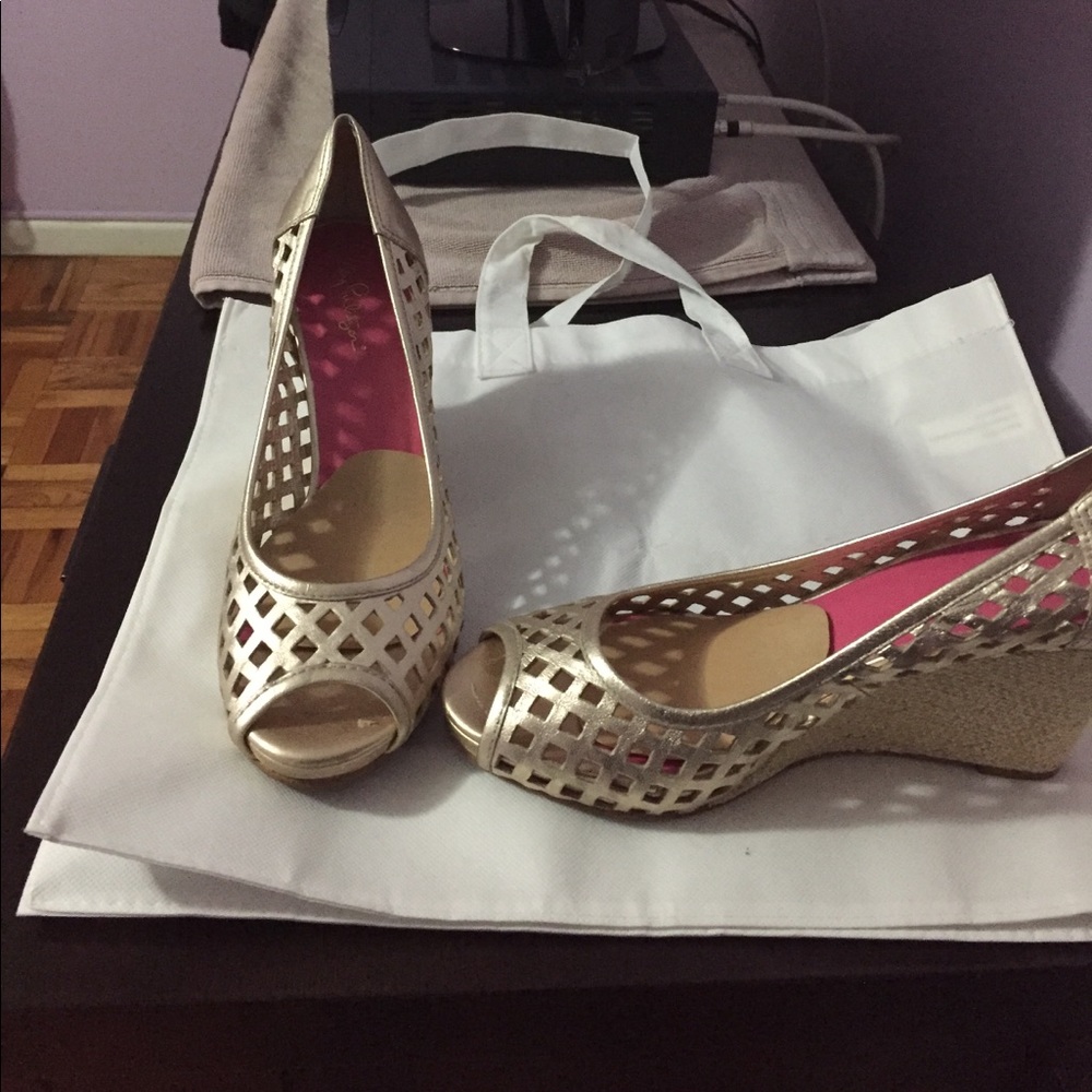 Ladies Gold Metallic Wedges