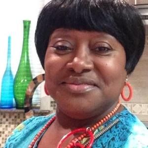 Meet your Posher, Carolyn