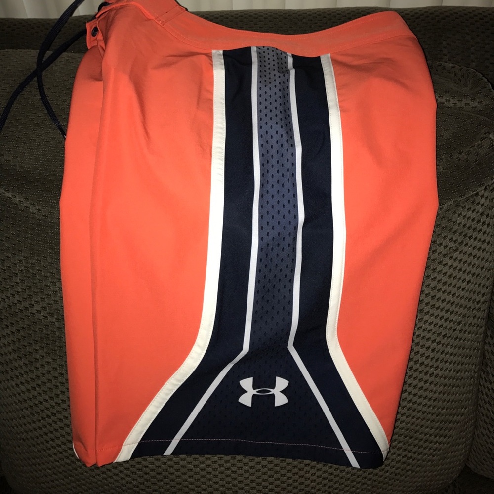 Excellent condition! men's board shorts🏊🏼