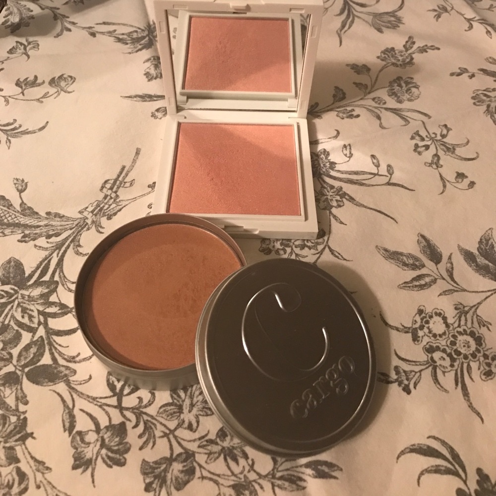 Makeup bundle - Picture 2 of 3