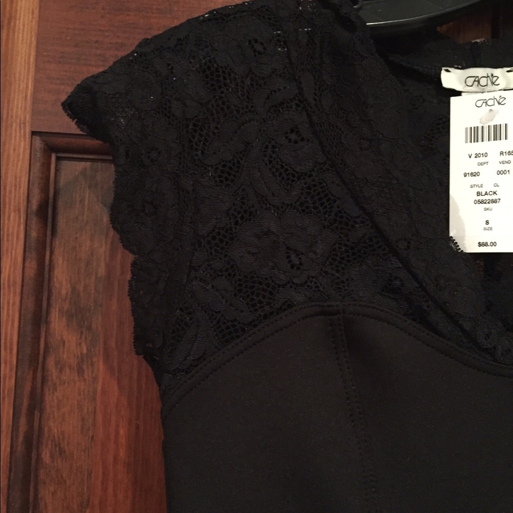 NWT Cachè Top - Picture 2 of 6